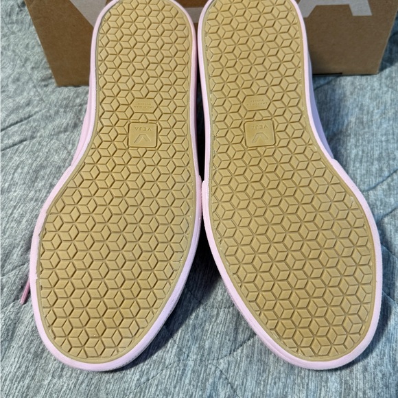 Veja x Mansur Pink Women's Sneakers - Picture 2 of 11